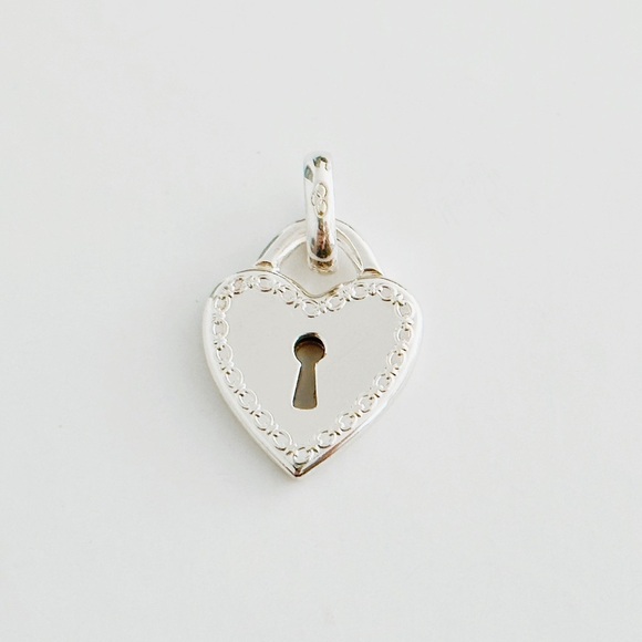 Retired, Links of London - Sterling Silver Heart Lock Charm - Picture 5 of 8